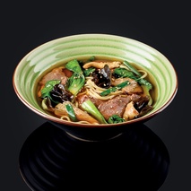 Рамен с говядиной на воке