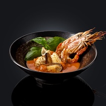 Морепродукты в томатном соусе